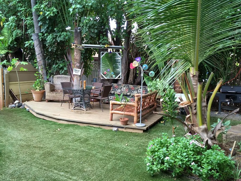 Hostel Tiki Beach Hostel-At The Beach In Lahaina